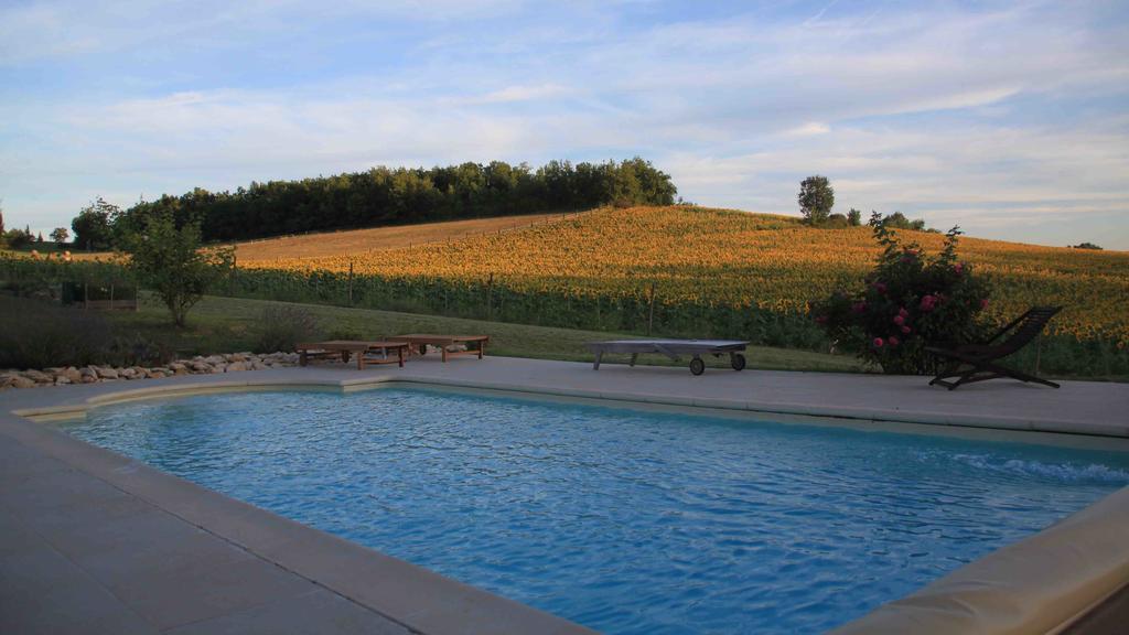 Chambres D'Hotes Le Val De La Garenne Senouillac ภายนอก รูปภาพ